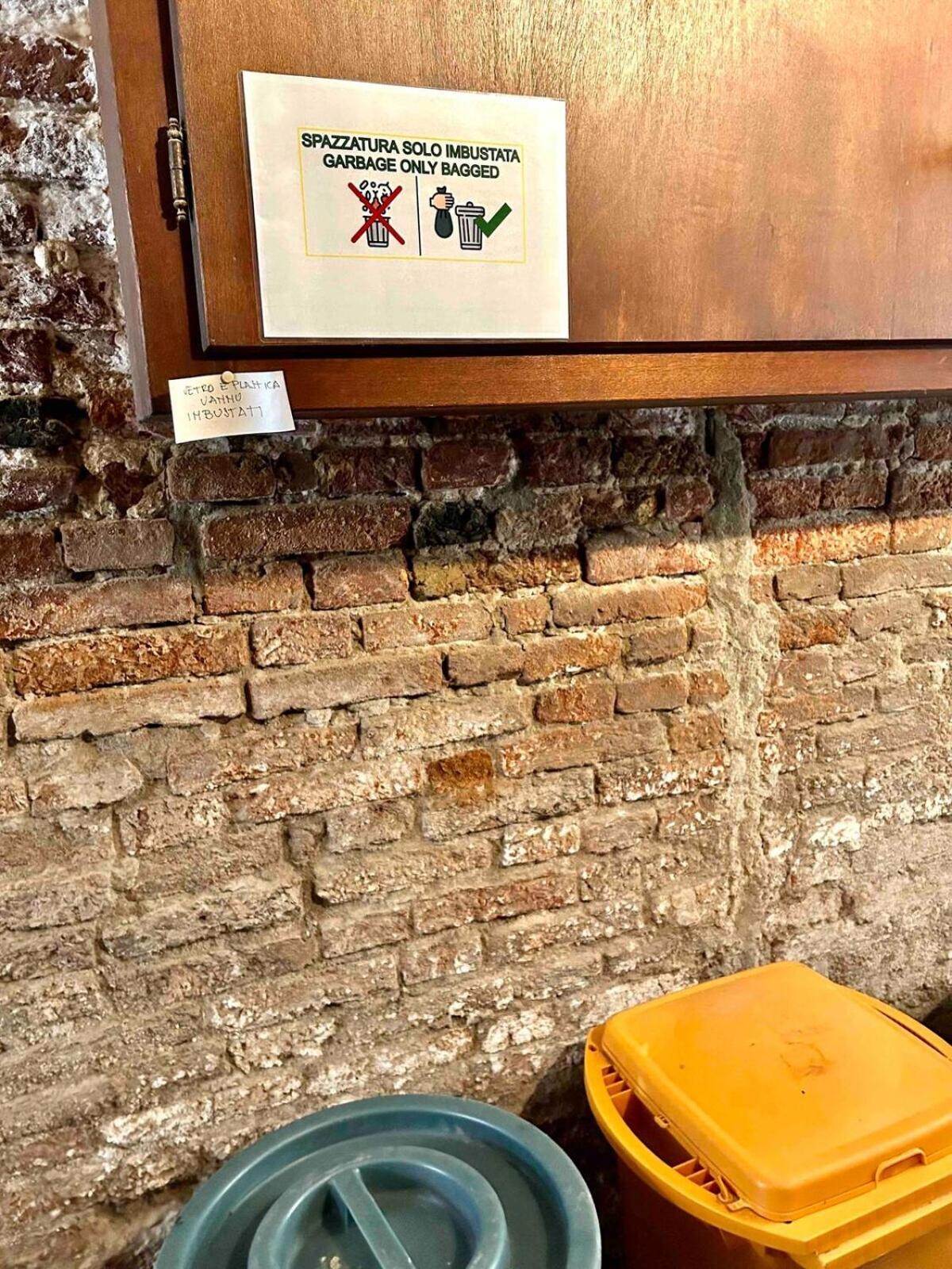 Della Corte Apartment *